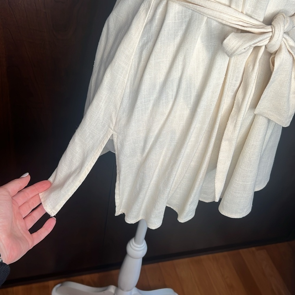 Zara Linen Blouse - Picture 2 of 4